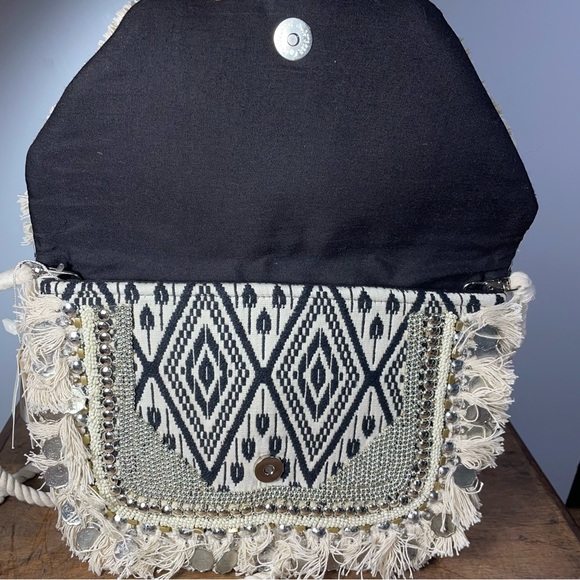 Antique Kraft Beaded Embroidered fringe coins bag - Picture 7 of 9